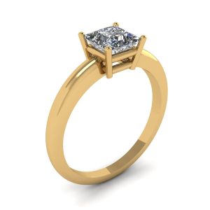 Princess Cut Simple Solittaire Ring in Yellow Gold - Photo 3