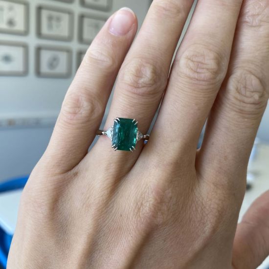 3.31 carat Emerald and Side Trillion Diamonds Ring,  Enlarge image 7