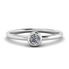 Round Diamond Small Ring La Promesse